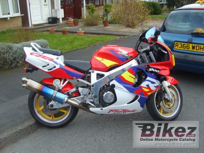 1996 Honda CBR 900 RR Fireblade photo